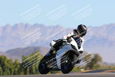 media/Mar-25-2024-Moto Forza (Mon) [[8d4319bd68]]/3-Intermediate Group/Session 2 (Turn 9 Entry)/